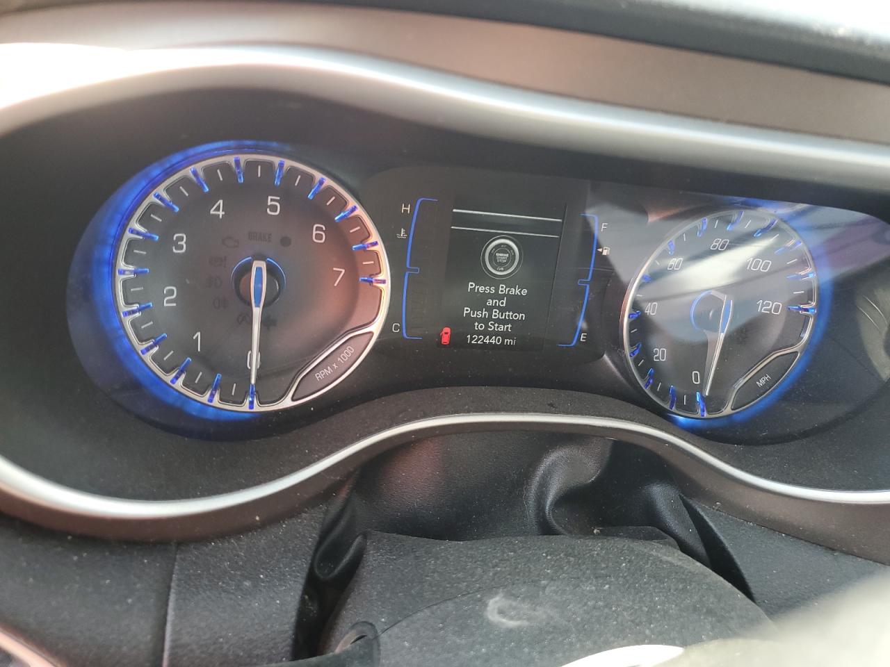 2C4RC1DG9LR181850 2020 Chrysler Voyager Lxi