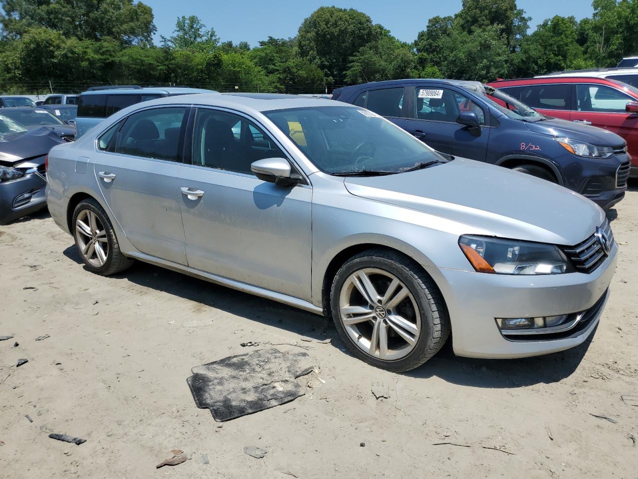 1VWBM7A35CC062573 2012 Volkswagen Passat Se