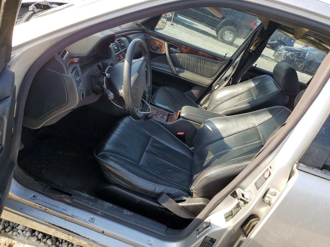 WDBJF70J31B218569 2001 Mercedes-Benz E 430