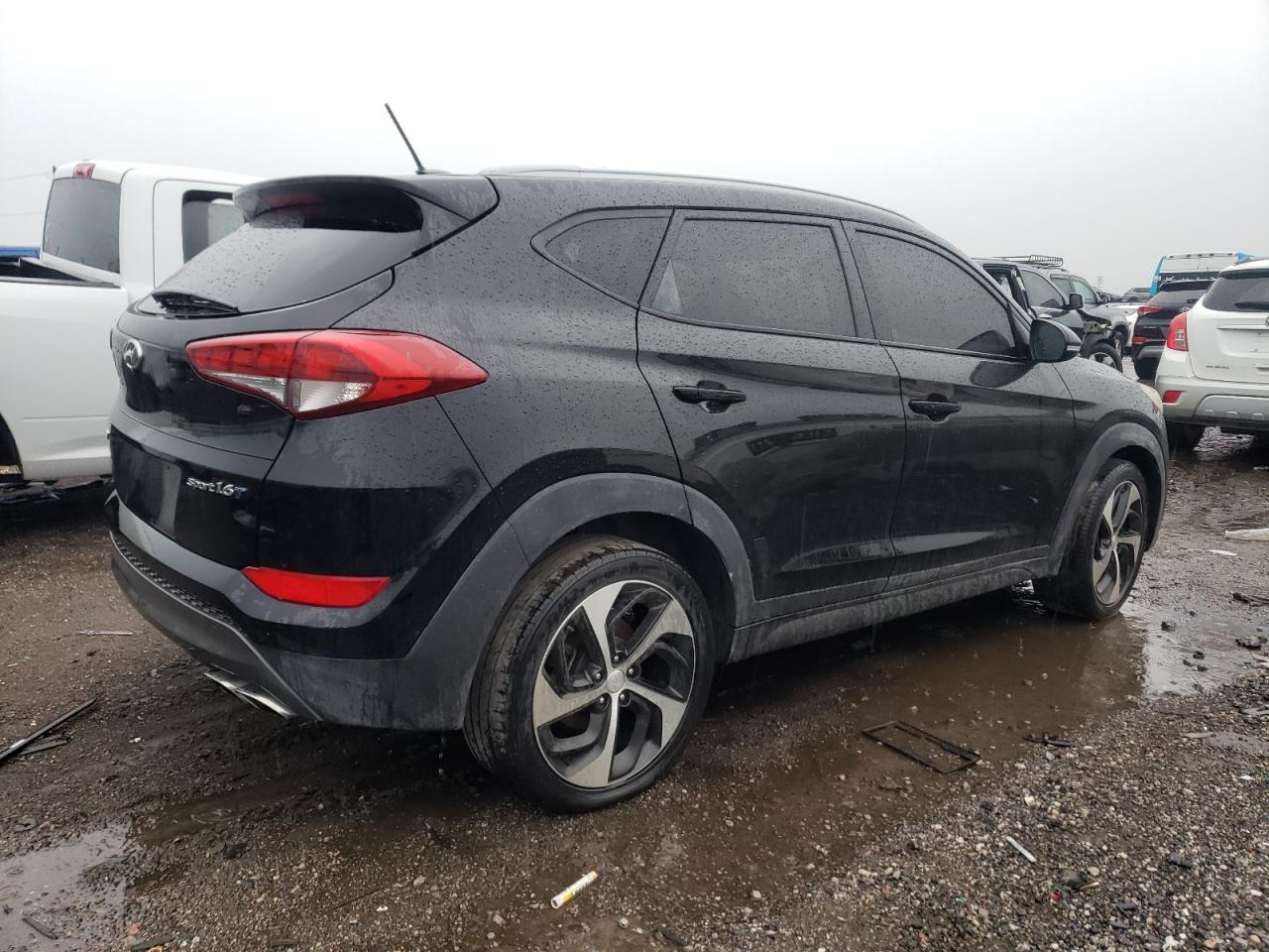 2016 Hyundai Tucson Limited vin: KM8J33A2XGU076773