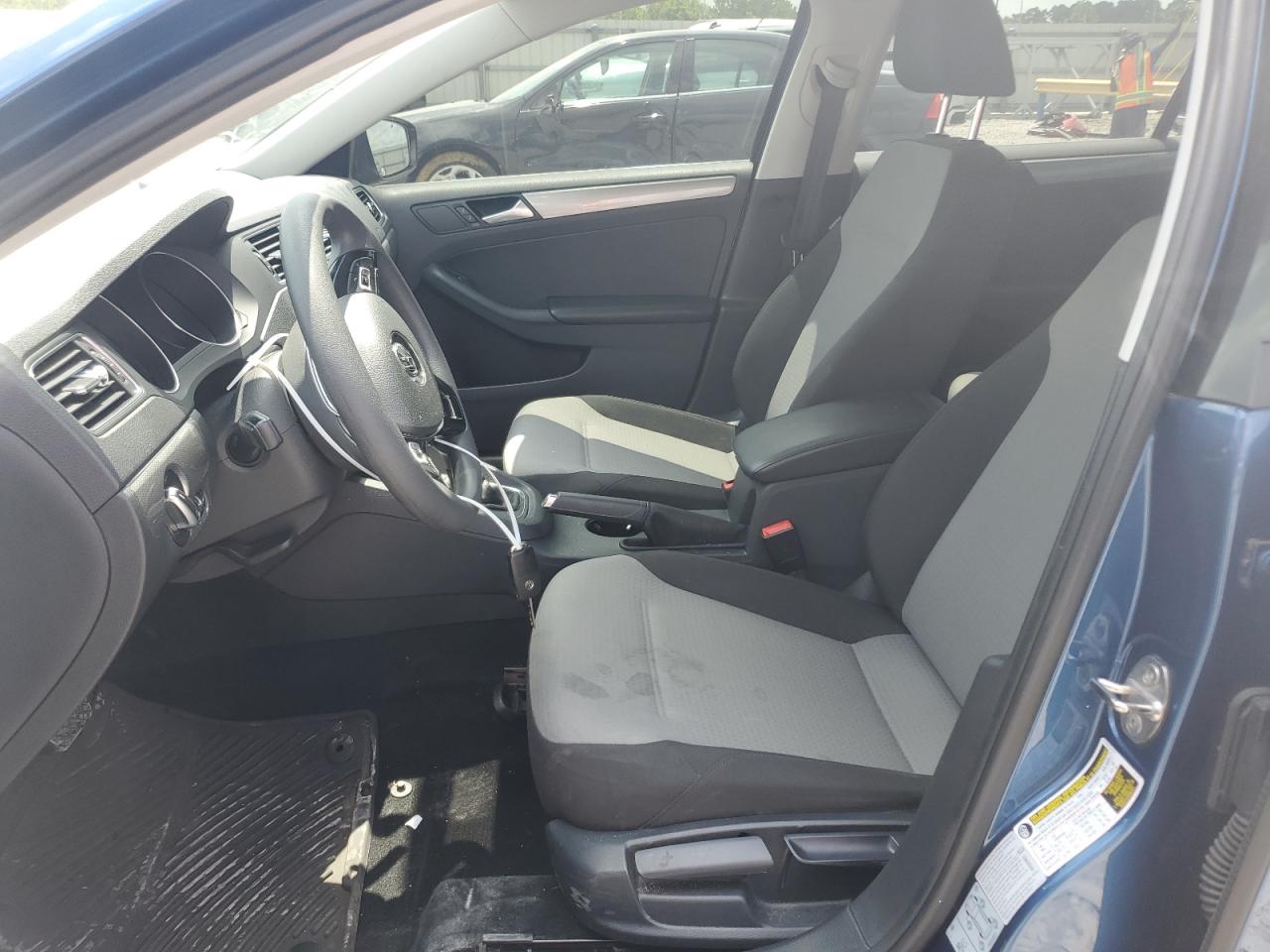 3VW2B7AJ7HM375716 2017 Volkswagen Jetta S