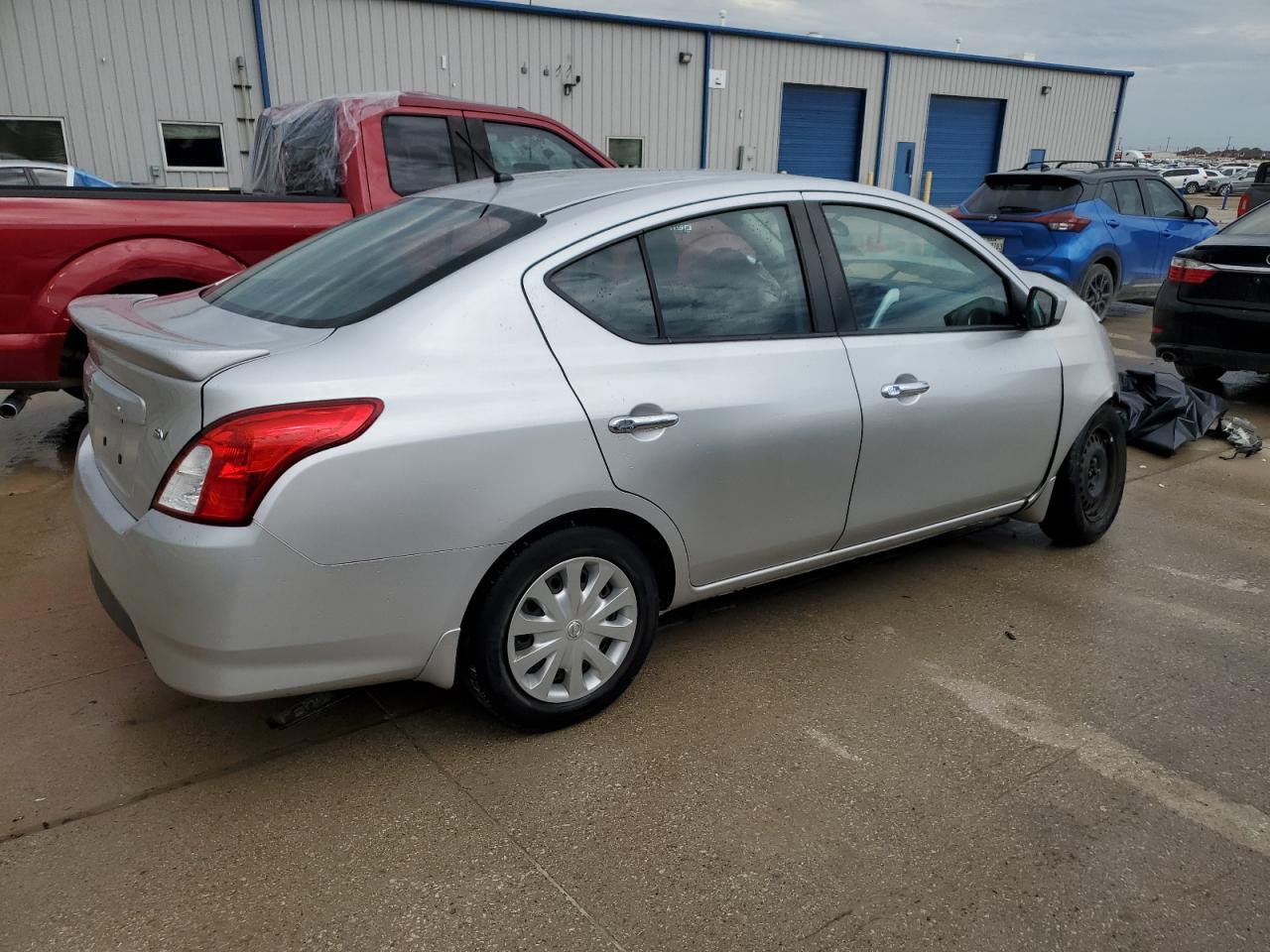 2017 Nissan Versa S vin: 3N1CN7AP2HL812176