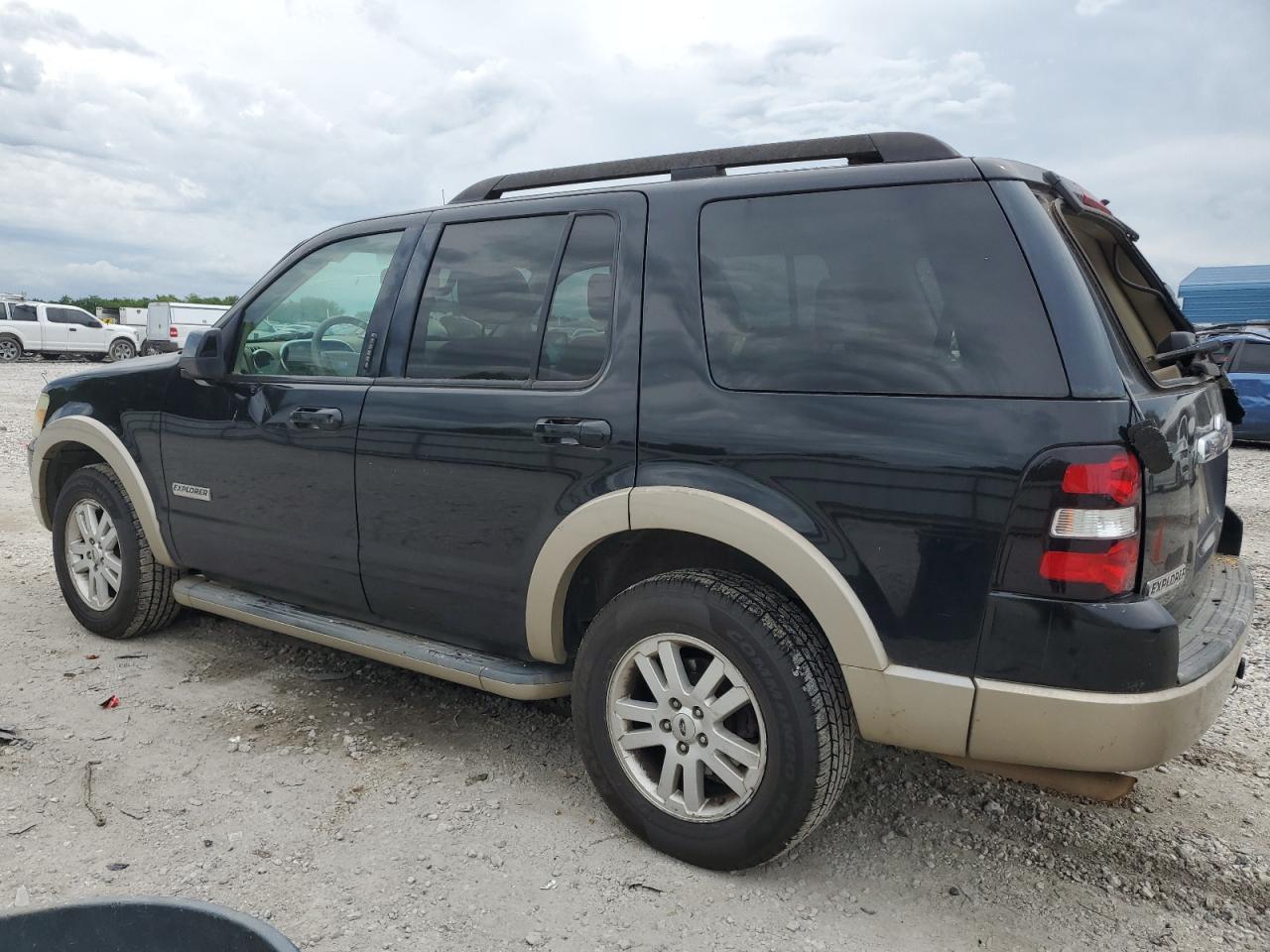 1FMEU74E58UA67668 2008 Ford Explorer Eddie Bauer