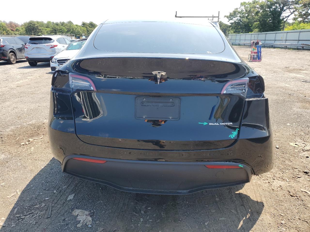 7SAYGDEE9PA108297 2023 Tesla Model Y