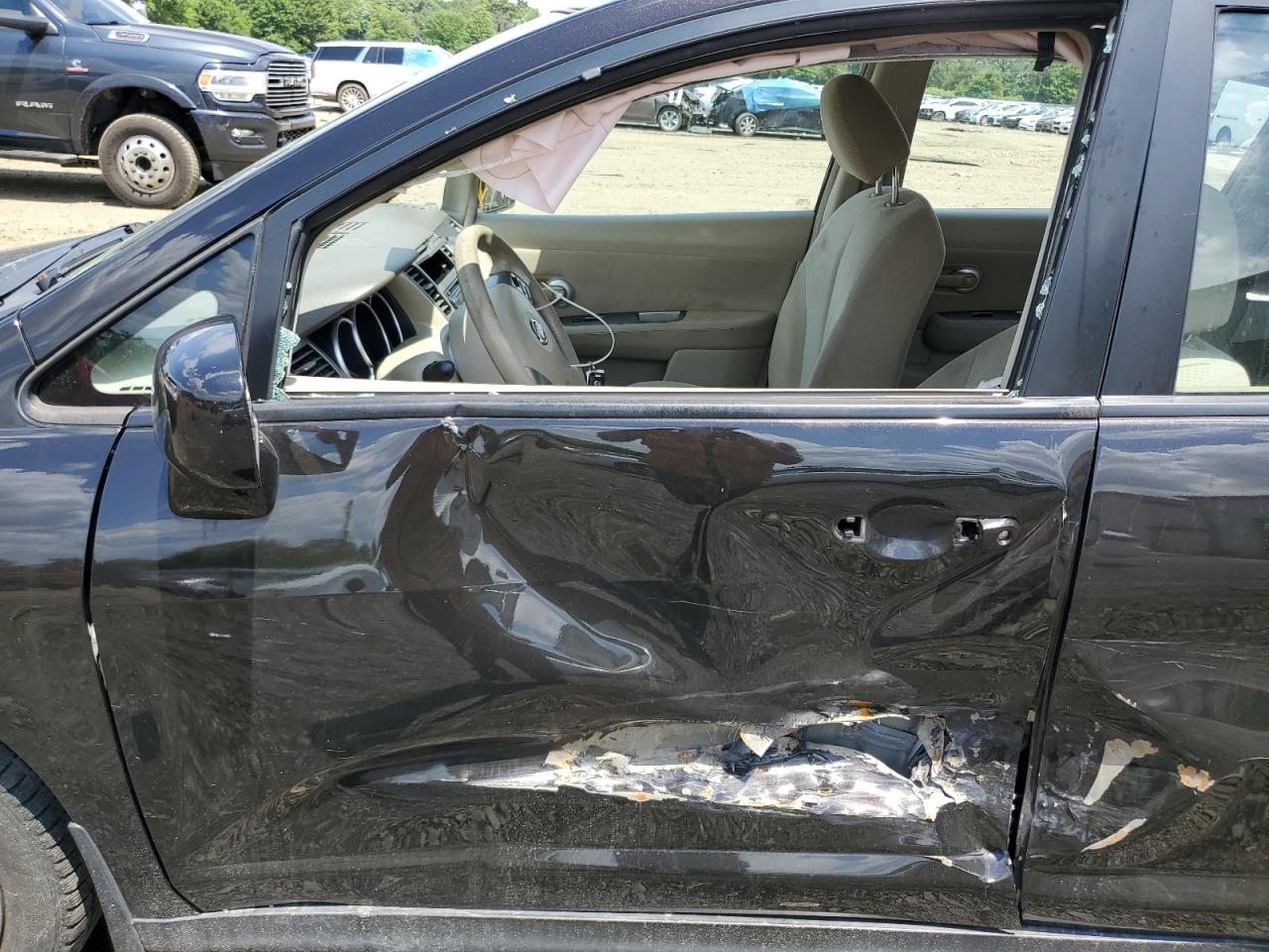 3N1BC1CP8BL485110 2011 Nissan Versa S