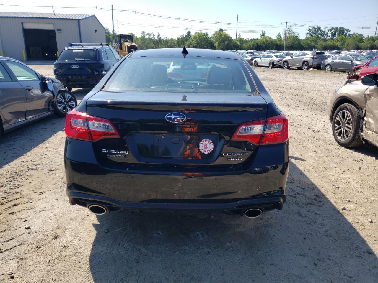 4S3BNEN60J3033522 2018 Subaru Legacy 3.6R Limited