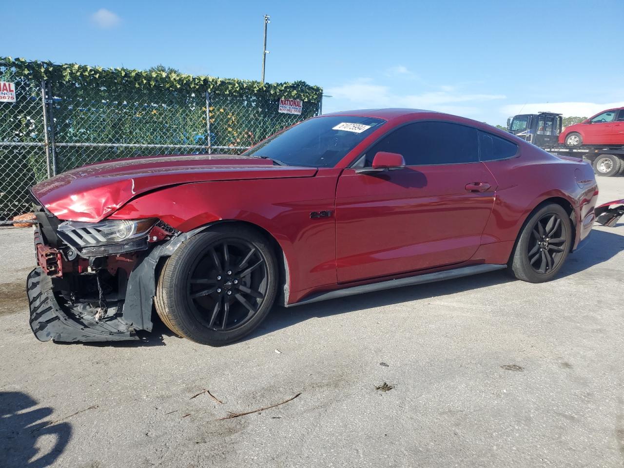  Salvage Ford Mustang