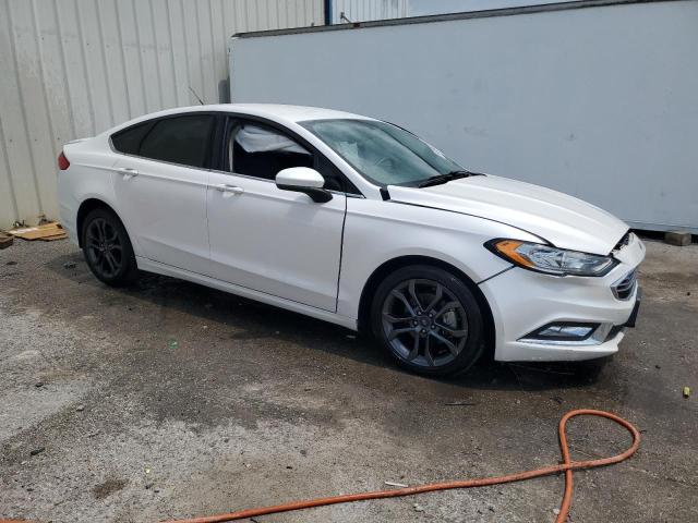 VIN 3FA6P0HD5JR191886 2018 Ford Fusion, SE no.4