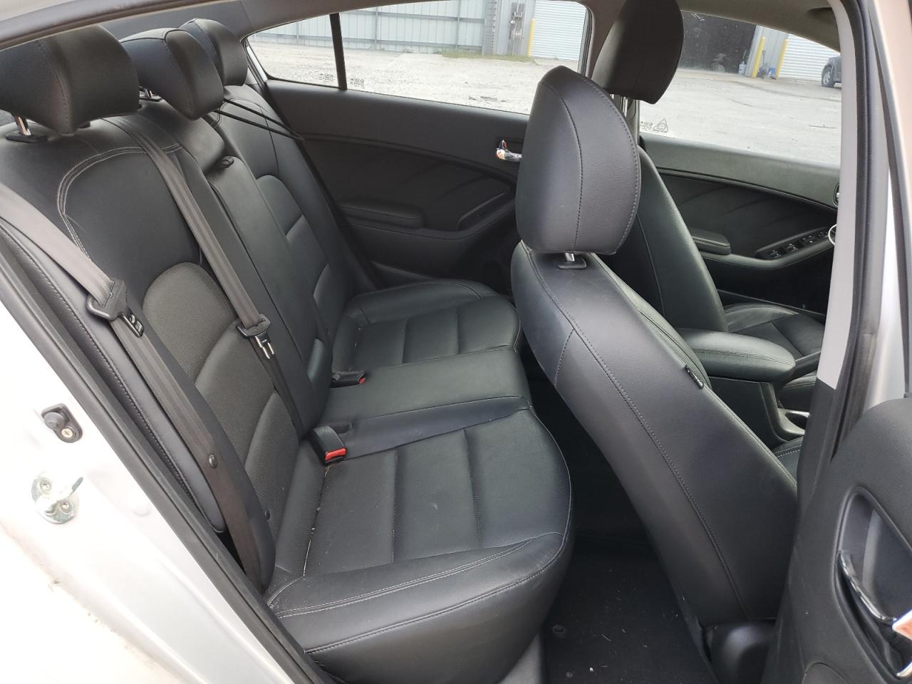 KNAFZ4A87G5618924 2016 Kia Forte Ex