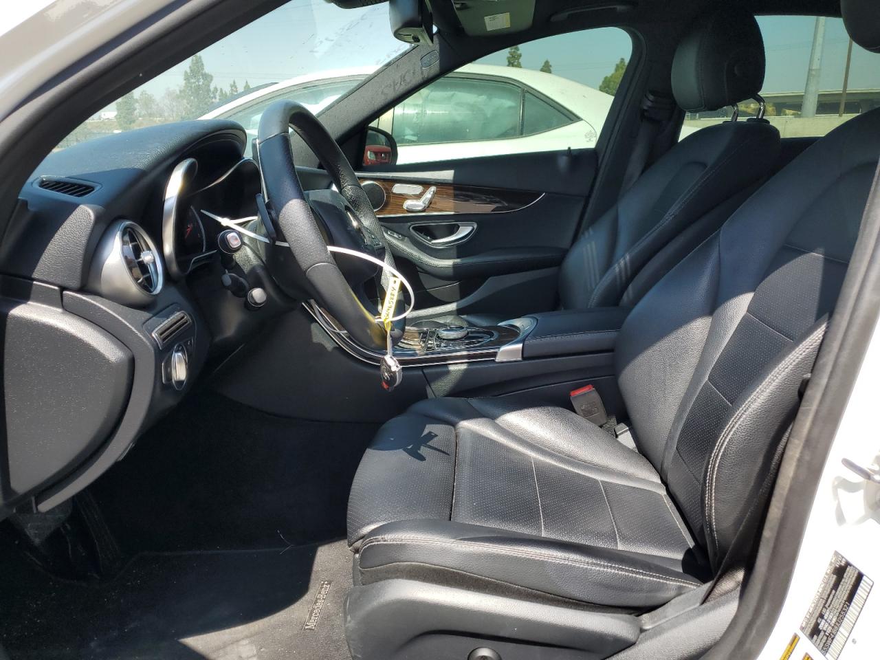 55SWF4JB8JU255321 2018 Mercedes-Benz C 300