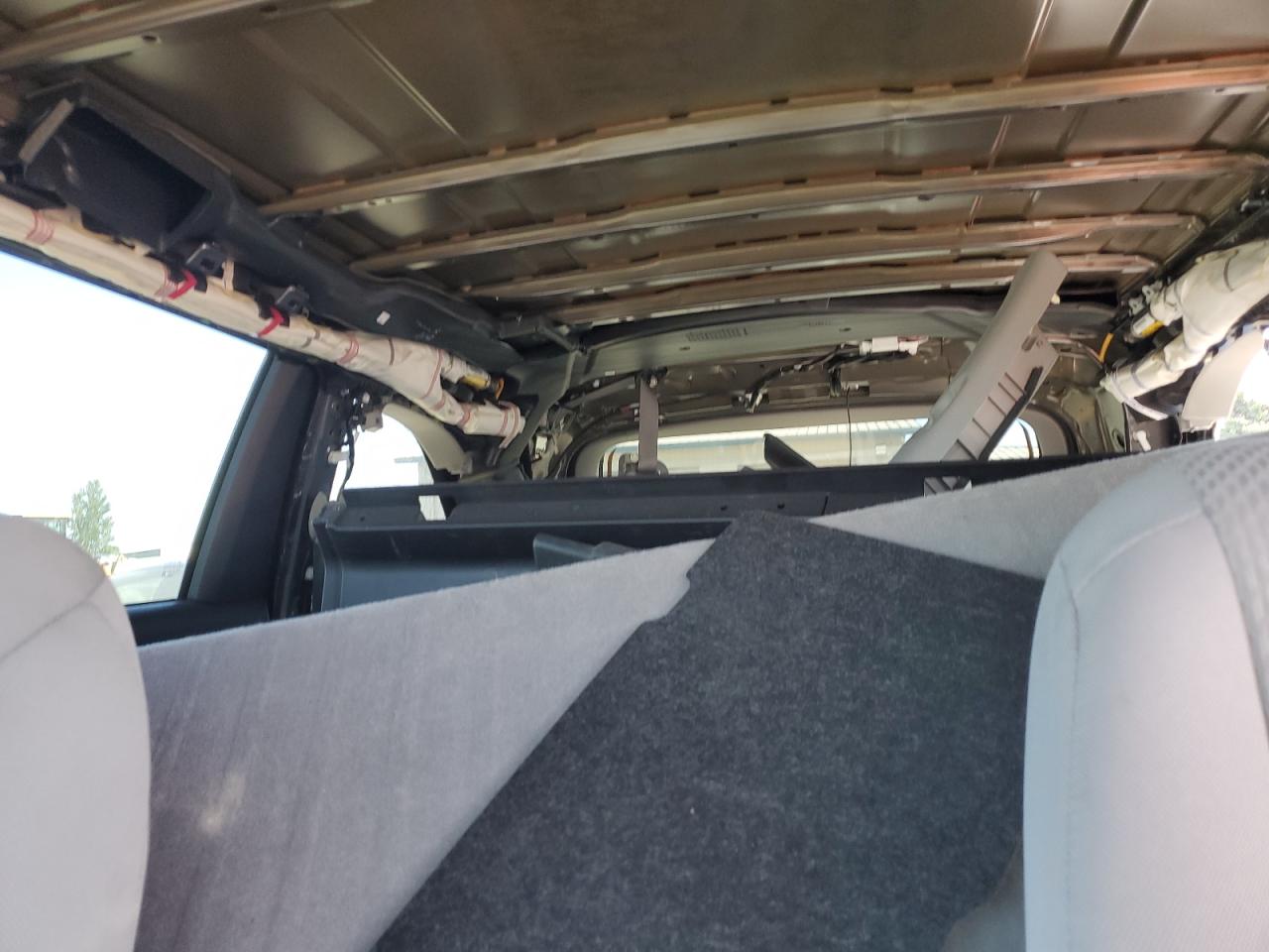 5TDZARFH2HS024802 2017 Toyota Highlander Le