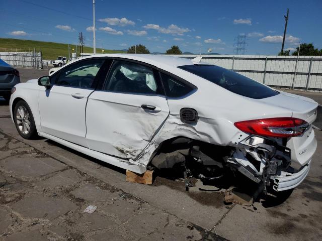 3FA6P0HD8LR136142 Ford Fusion SE 2