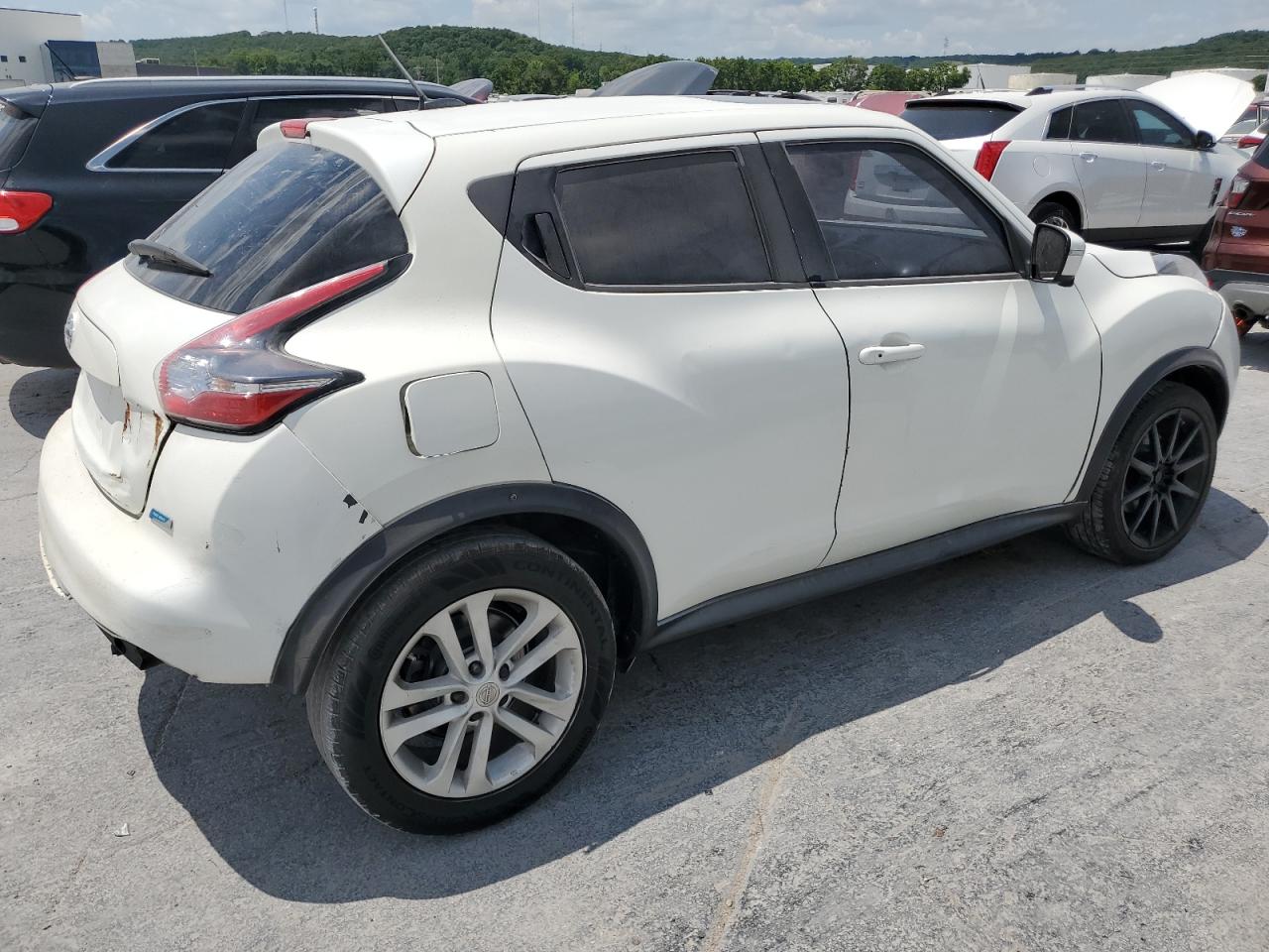 2015 Nissan Juke S vin: JN8AF5MR2FT507261