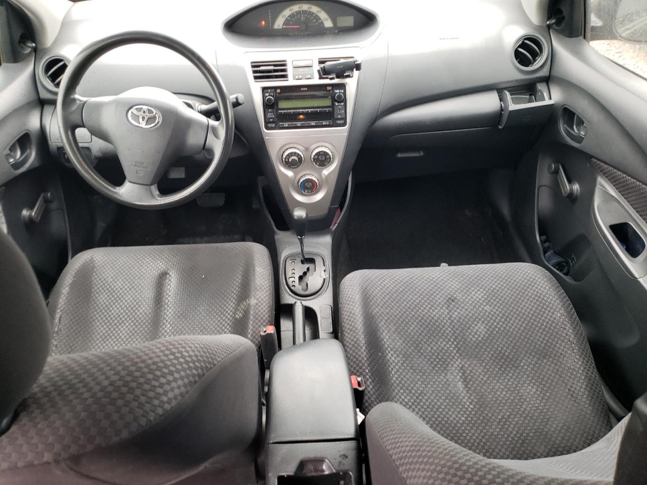 JTDBT923881270725 2008 Toyota Yaris