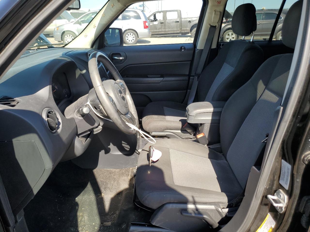 1C4NJRFB4GD506918 2016 Jeep Patriot Latitude 1C4NJRFB4GD506918 2016 Jeep Patriot Latitude