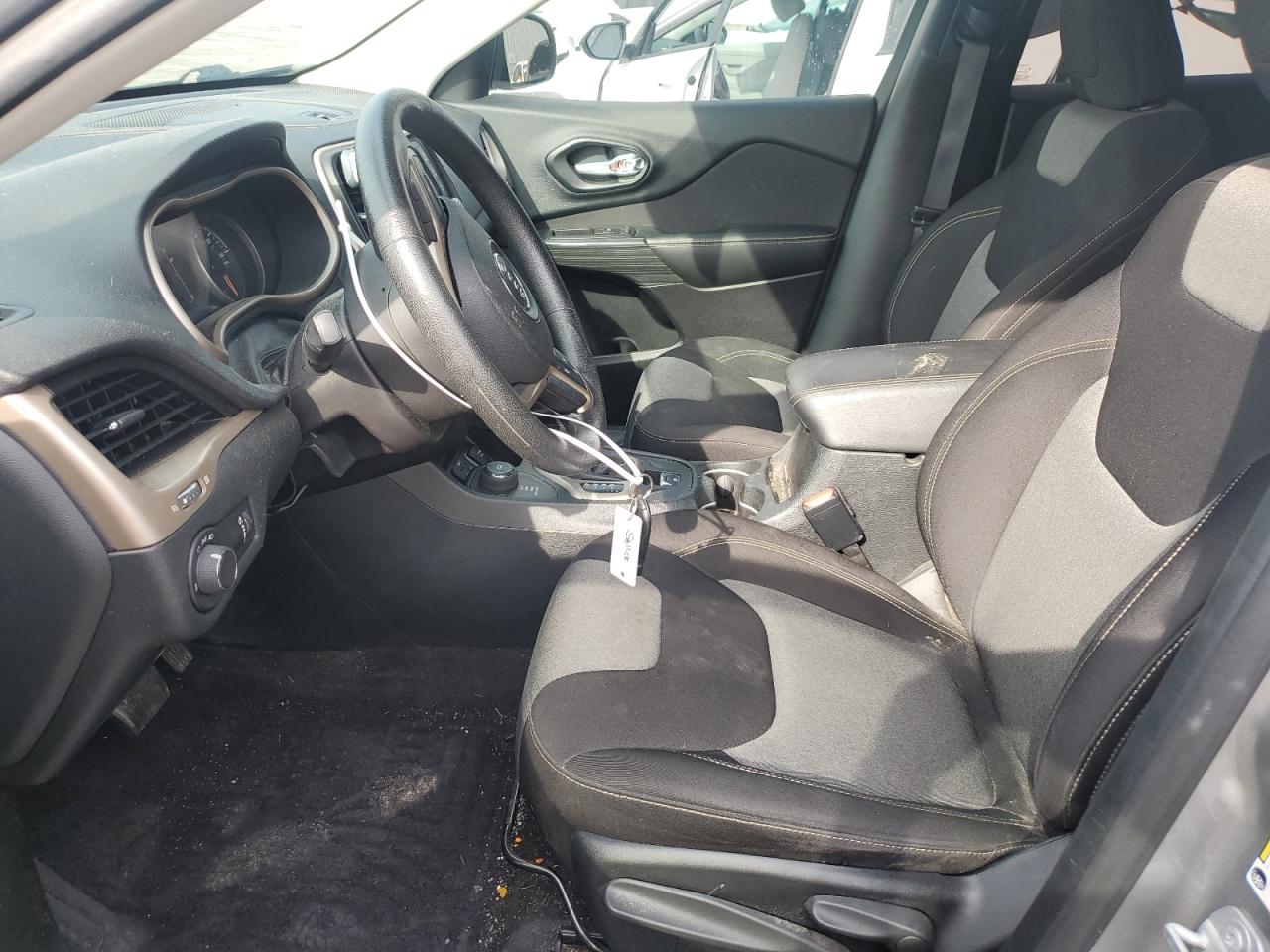 1C4PJMAB7GW286388 2016 Jeep Cherokee Sport