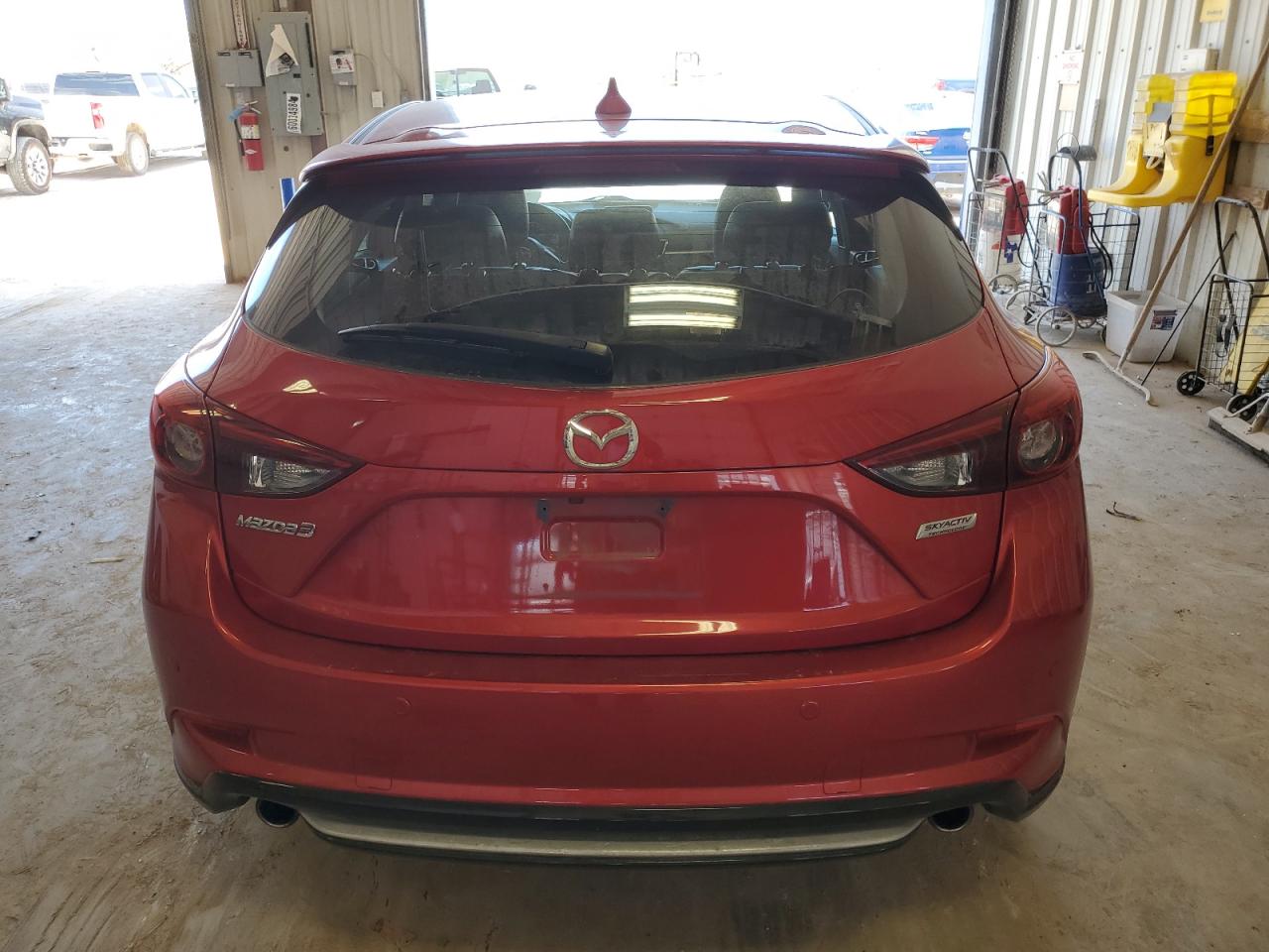 3MZBN1M34JM193107 2018 Mazda 3 Grand Touring