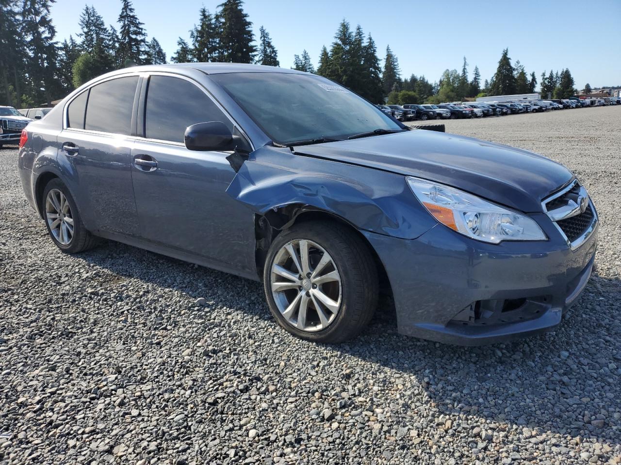 4S3BMBC63E3037431 2014 Subaru Legacy 2.5I Premium