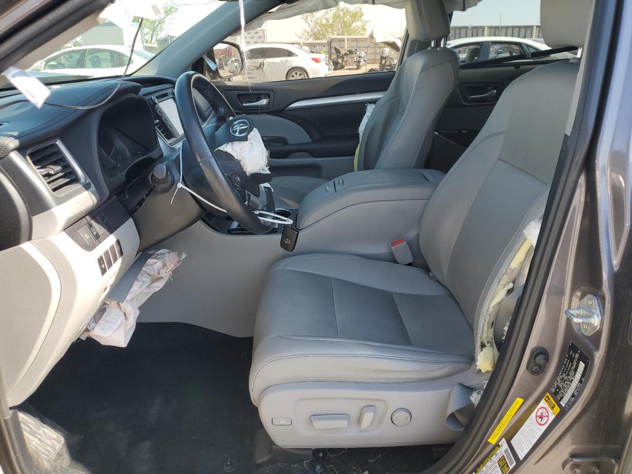 5TDKZRFH1KS307192 2019 Toyota Highlander Se