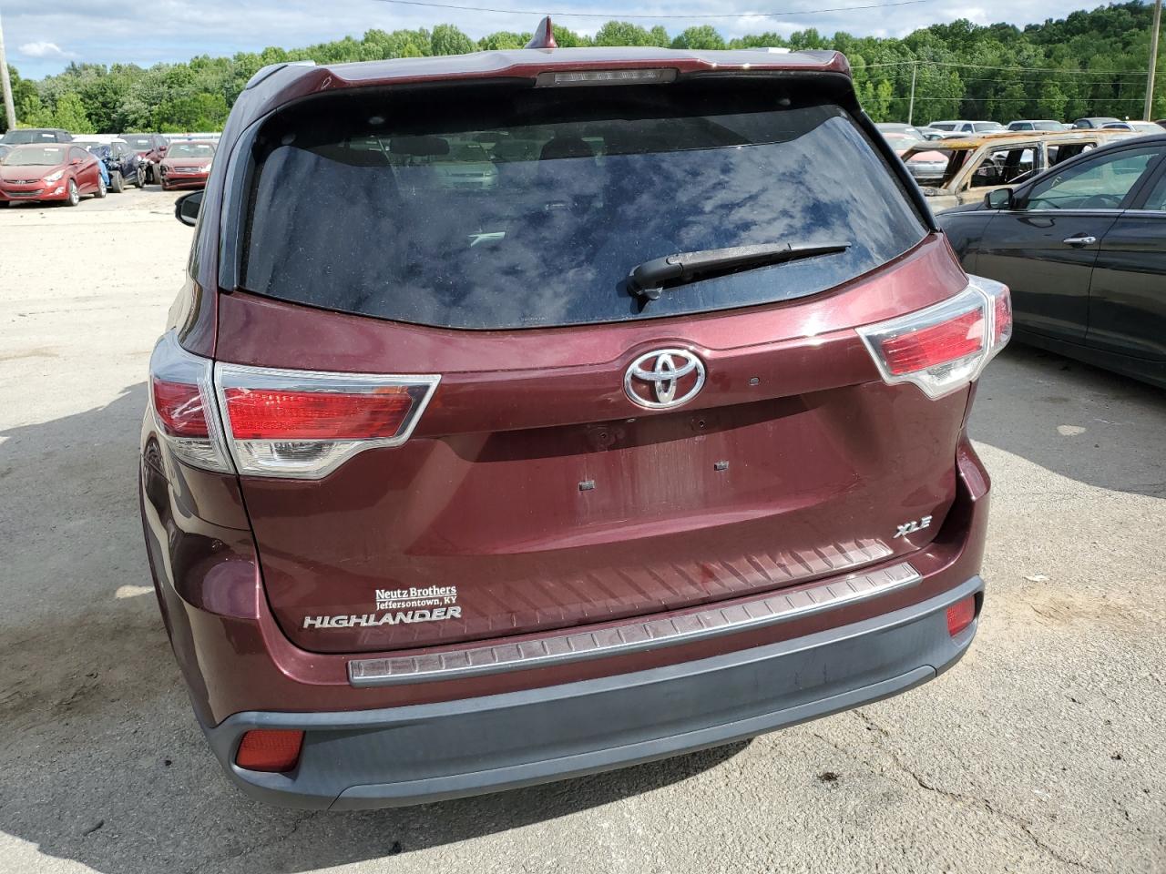 5TDKKRFH3FS096216 2015 Toyota Highlander Xle