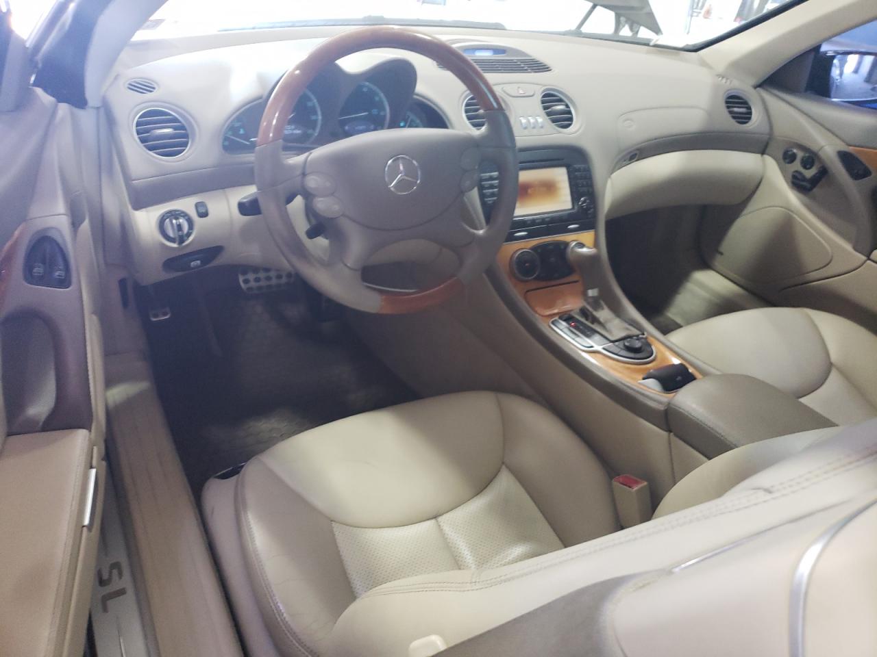 WDBSK75F05F105245 2005 Mercedes-Benz Sl 500