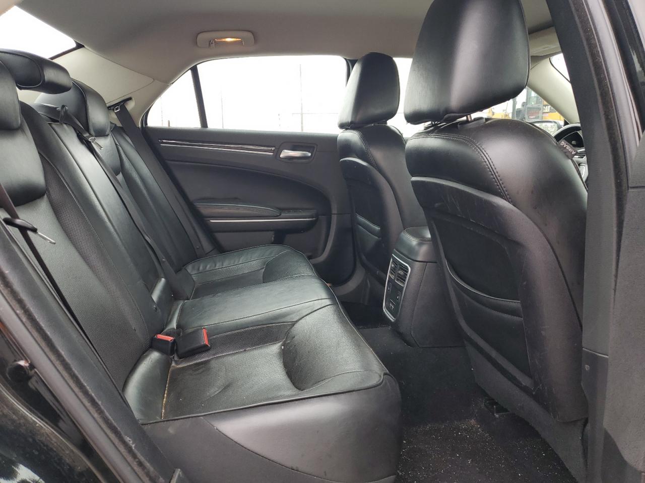 2C3CCAEG1KH693521 2019 Chrysler 300 Limited