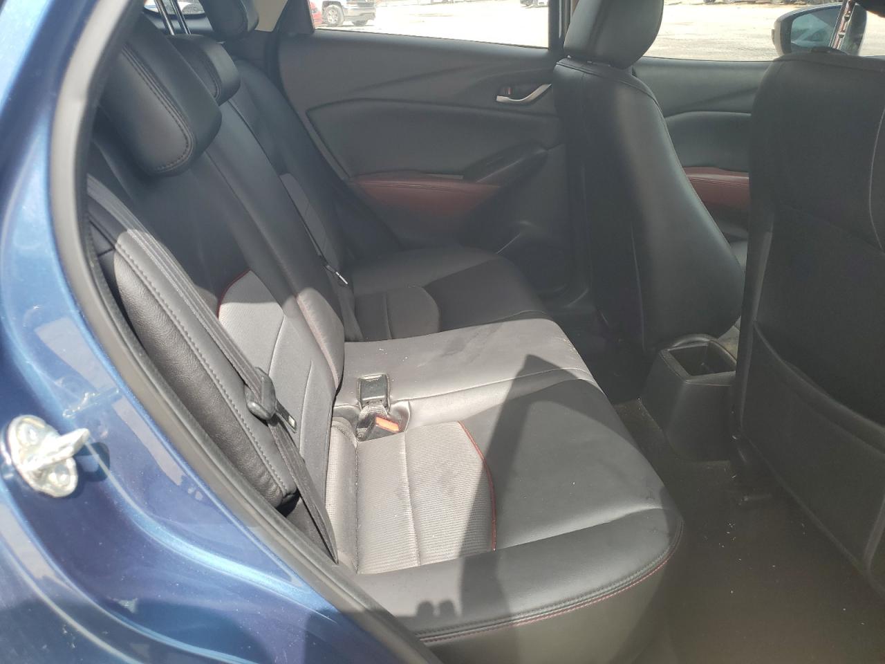 JM1DKDC73J0306056 2018 Mazda Cx-3 Touring