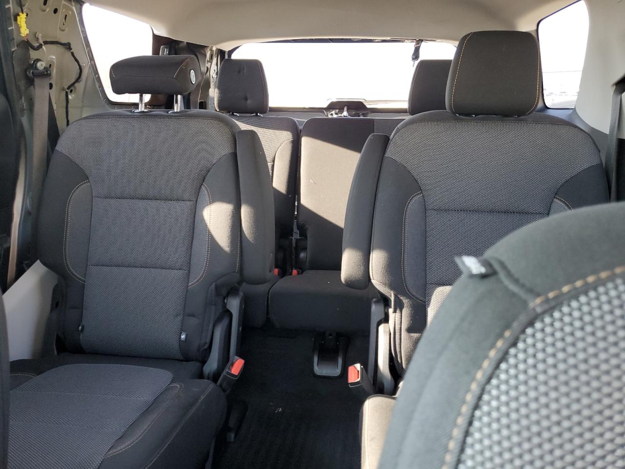 1GNERGKW9JJ126432 2018 Chevrolet Traverse Lt