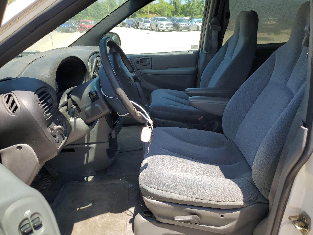 1D4GP45R04B570375 2004 Dodge Caravan Sxt