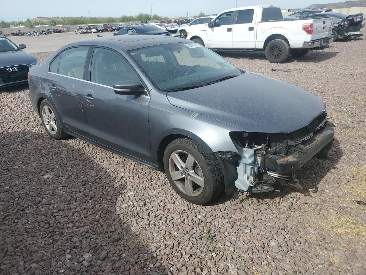 3VWLL7AJ3EM383051 2014 Volkswagen Jetta Tdi