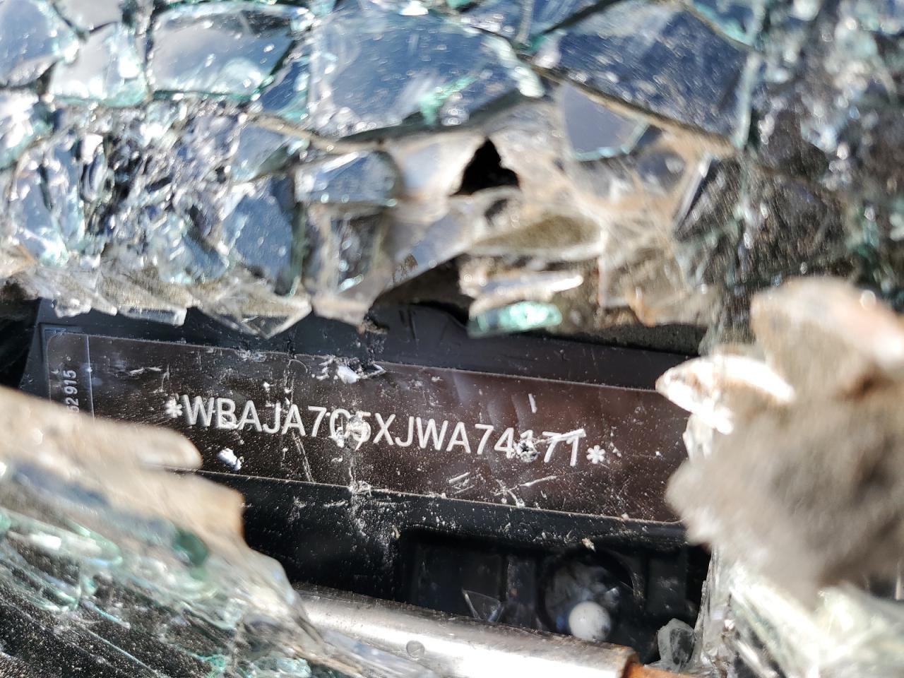 WBAJA7C5XJWA74171 2018 BMW 530 Xi