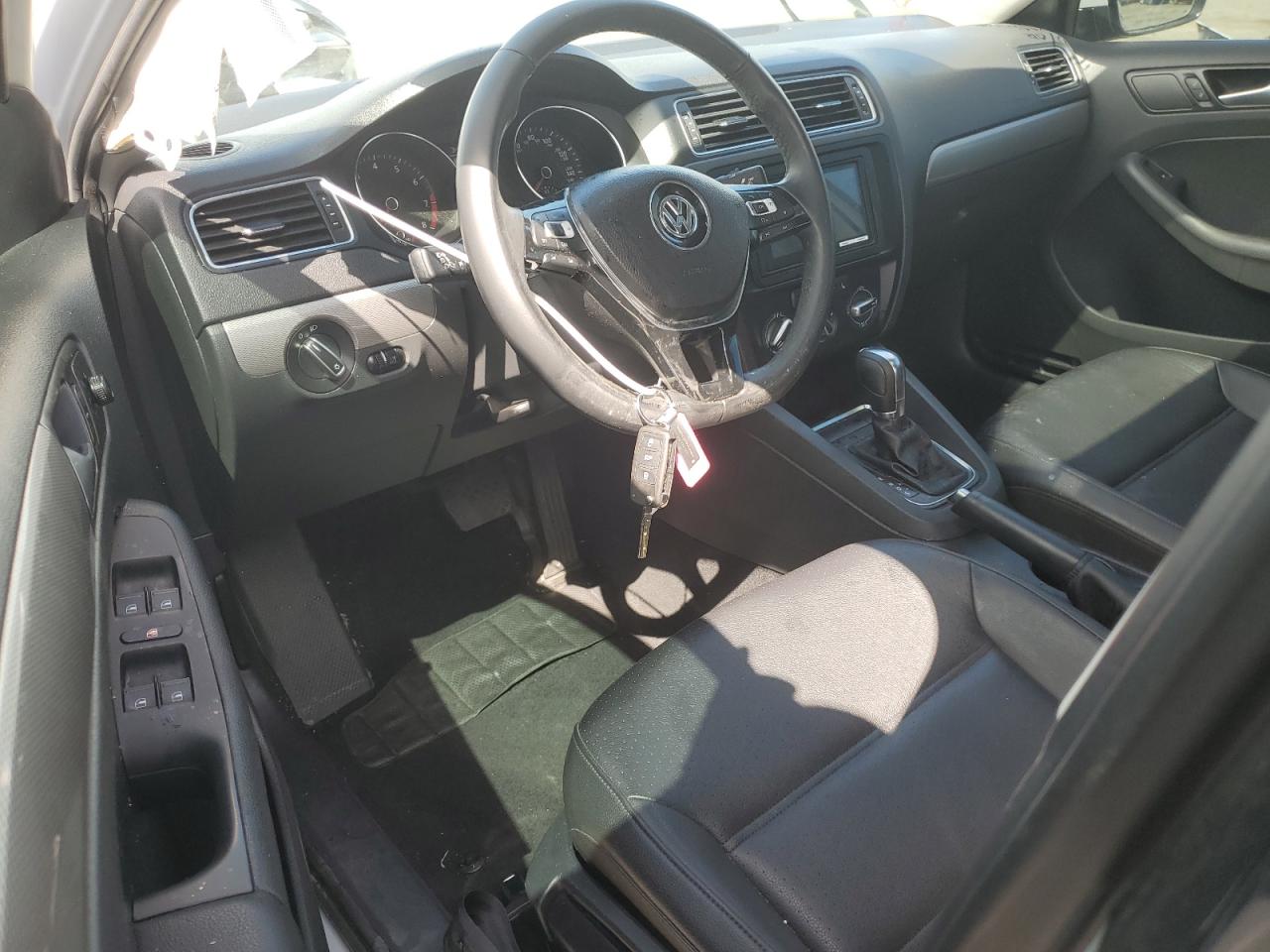 3VWDB7AJ2HM312645 2017 Volkswagen Jetta Se