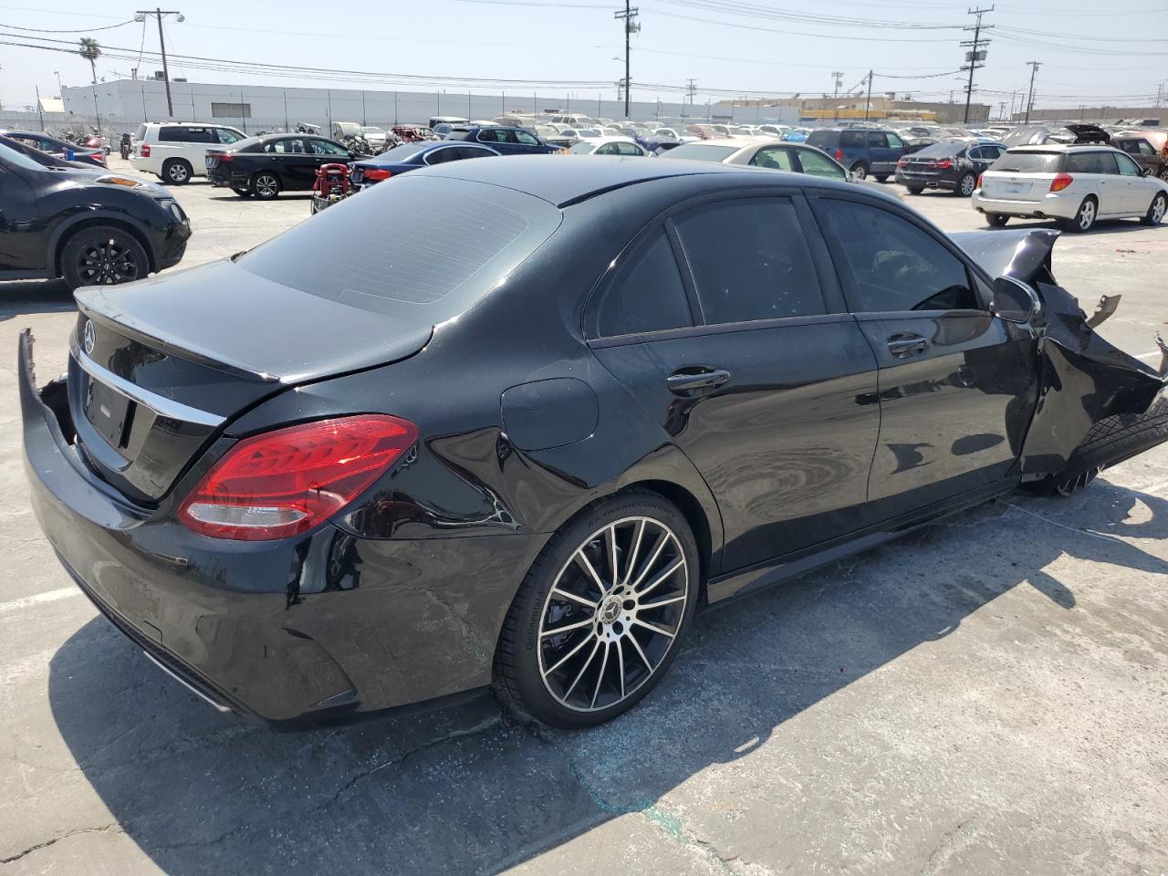 55SWF4JB6JU276880 2018 Mercedes-Benz C 300