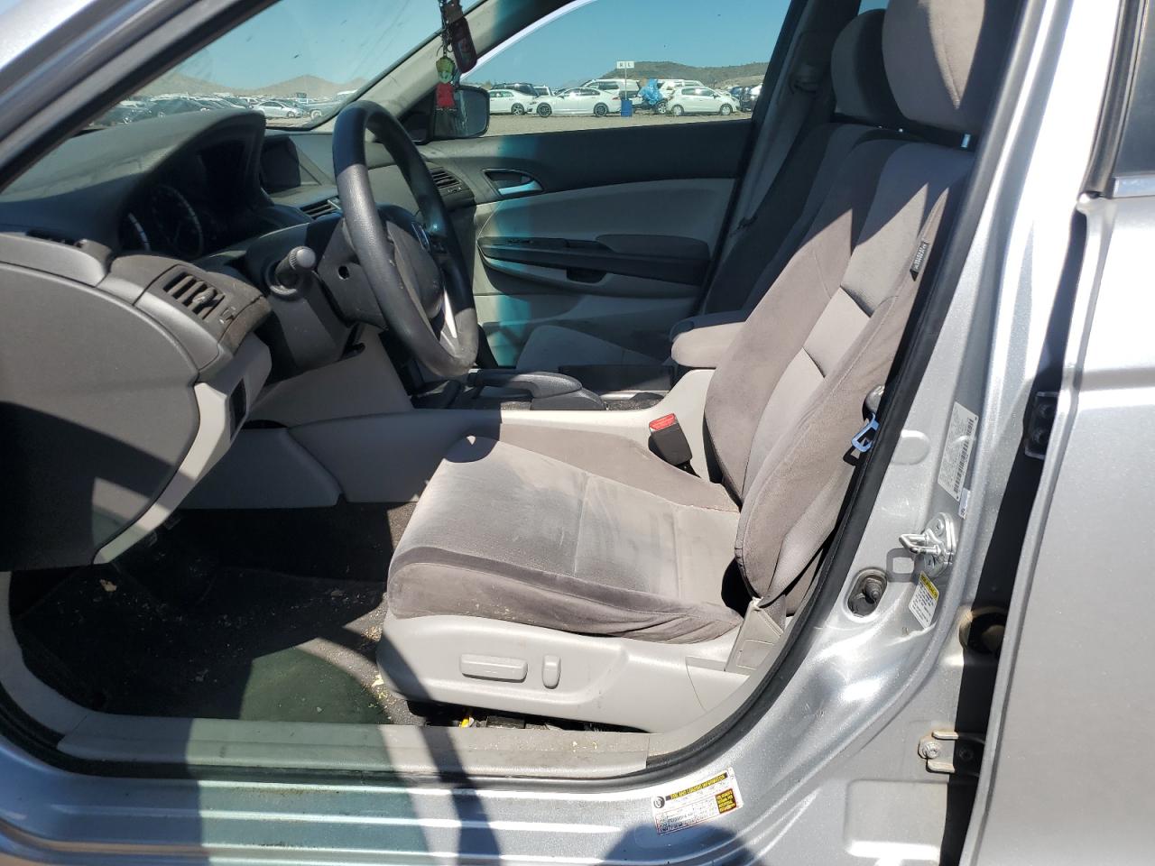 1HGCP2F45AA194942 2010 Honda Accord Lxp