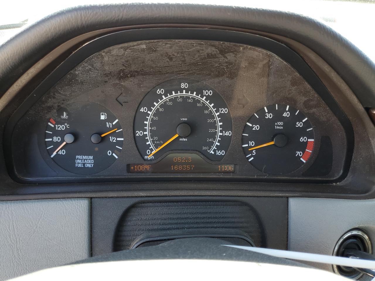 WDBJF65F2WA627612 1998 Mercedes-Benz E 320