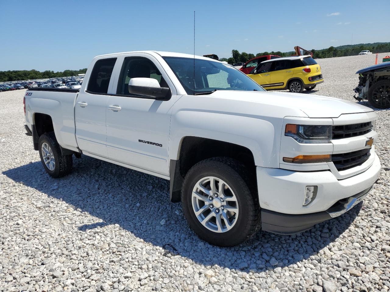 1GCVKREC6JZ115724 2018 Chevrolet Silverado K1500 Lt