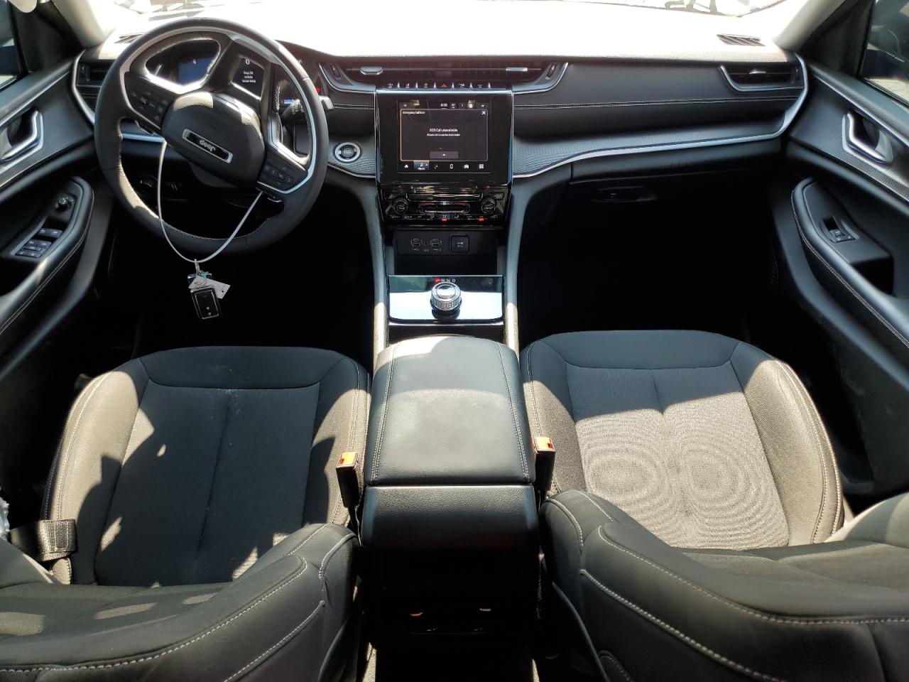 1C4RJHAGXPC565301 2023 Jeep Grand Cherokee Laredo