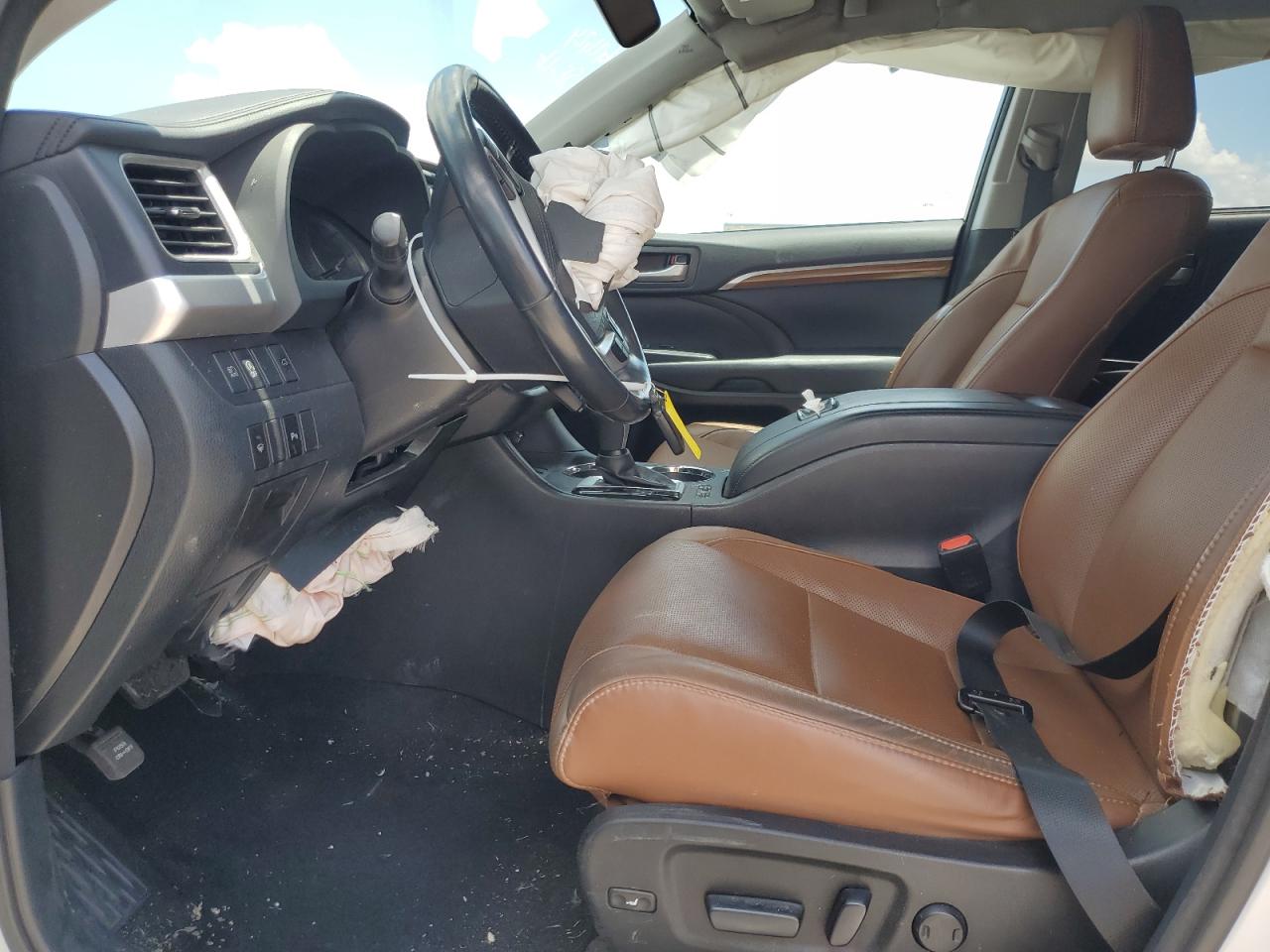 5TDYZRFH7HS215457 2017 Toyota Highlander Limited