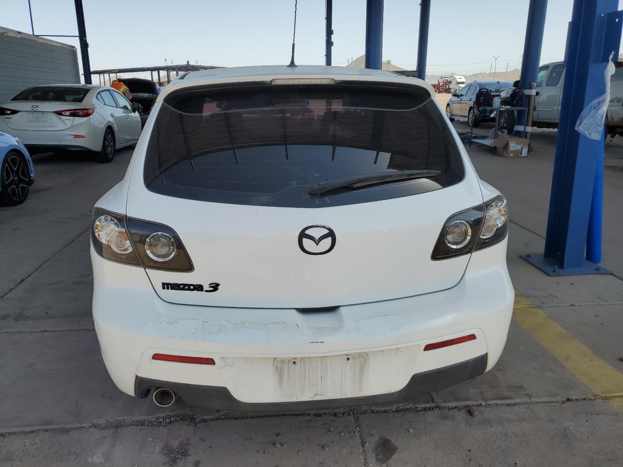 JM1BK343071715387 2007 Mazda 3 Hatchback