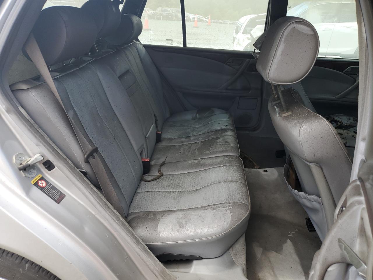 WDBJH65J41B338619 2001 Mercedes-Benz E 320