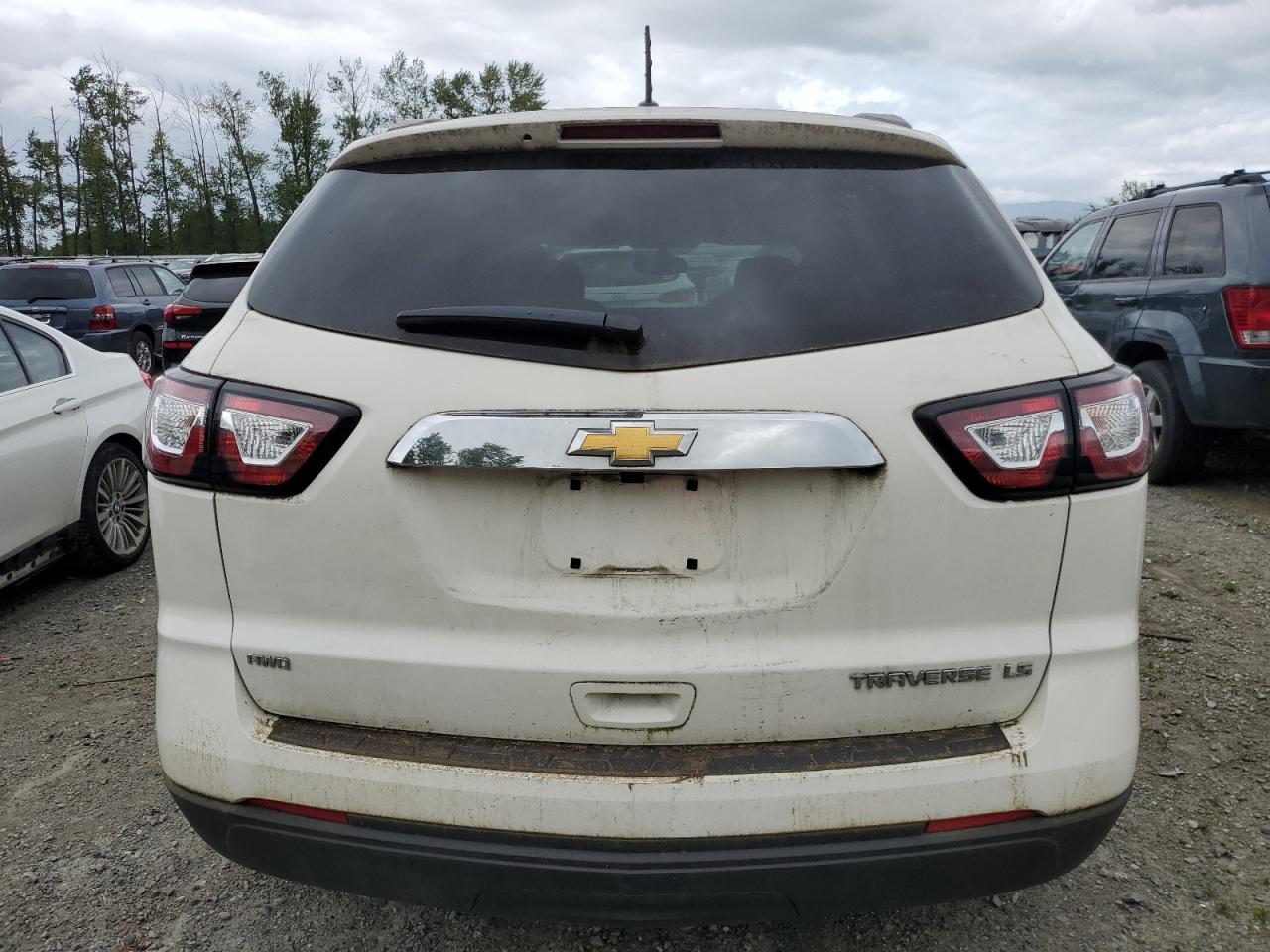 2015 Chevrolet Traverse Ls vin: 1GNKVFED2FJ109305