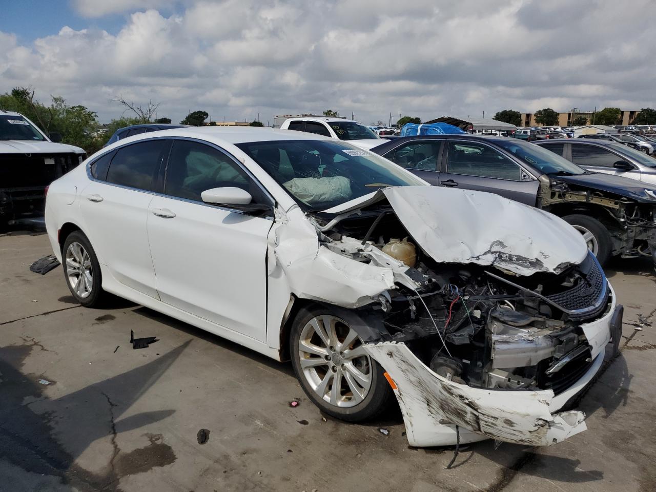 2015 Chrysler 200 Limited vin: 1C3CCCAB6FN754817