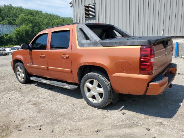 2007 Chevrolet Avalanche - Image 2