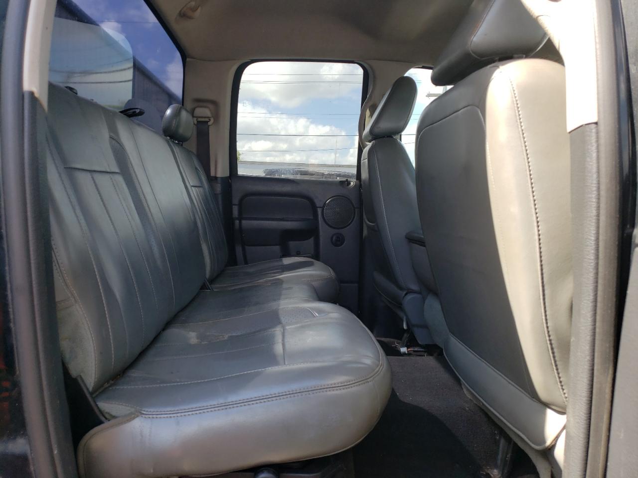 1D7HU18D84J199695 2004 Dodge Ram 1500 St