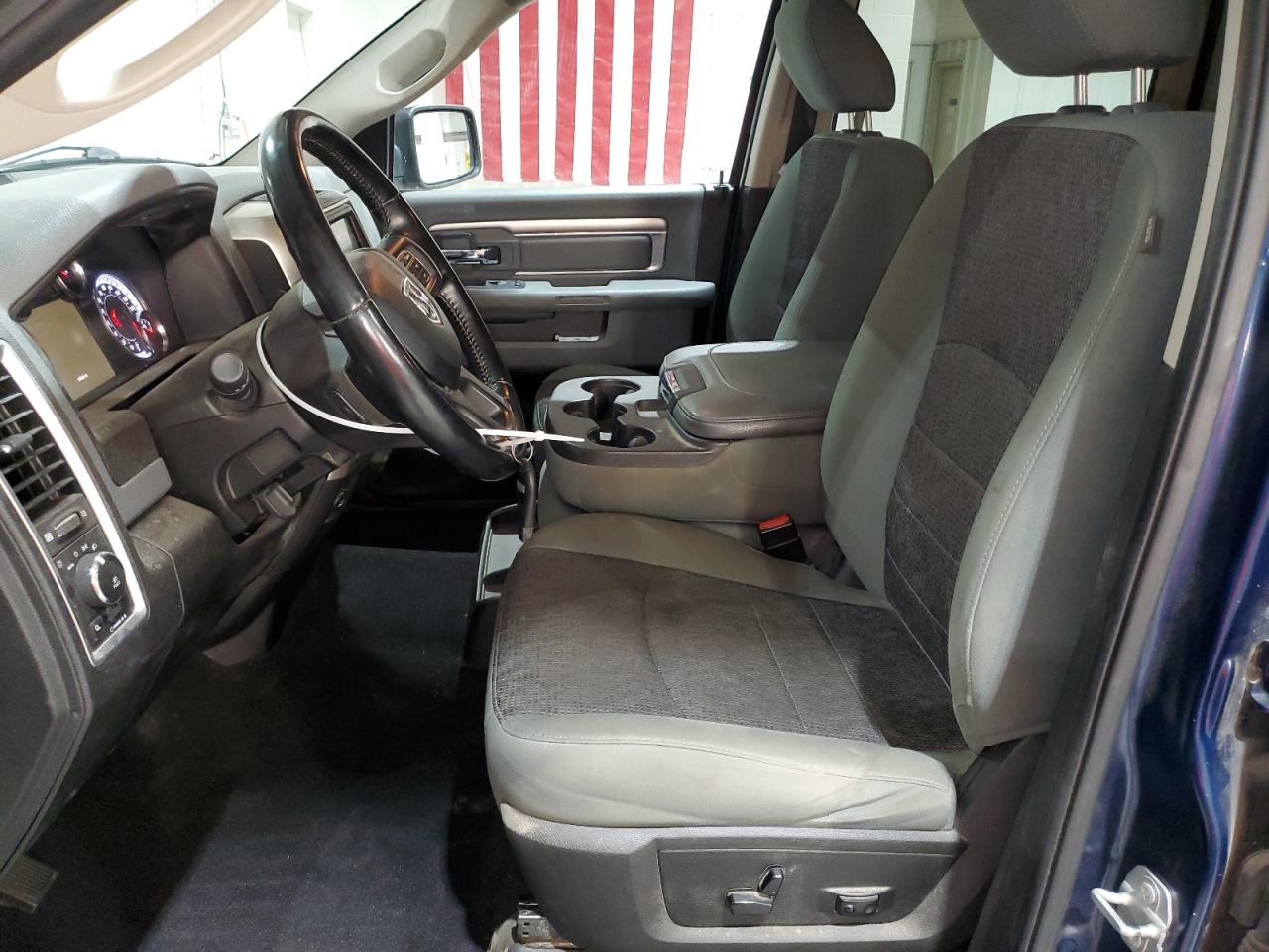 1C6RR7LT0KS707819 2019 Ram 1500 Classic Slt