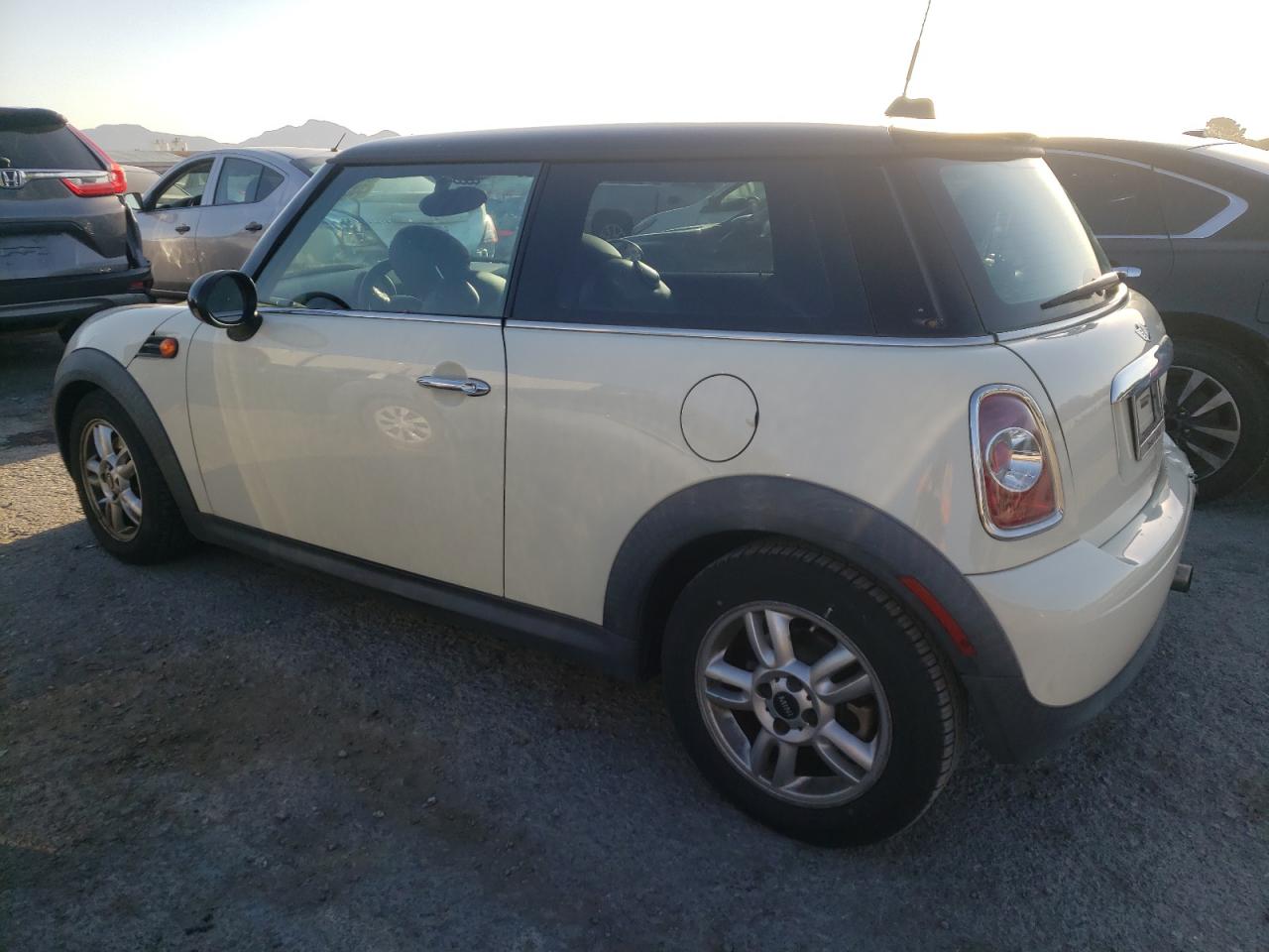 2012 Mini Cooper vin: WMWSU3C51CT258162