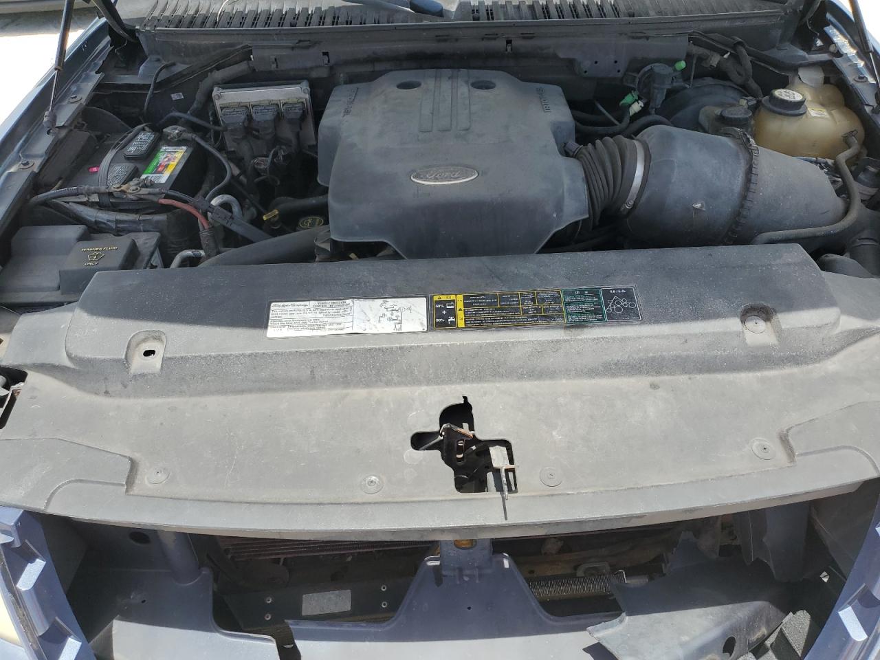 1FMRU17W74LB29848 2004 Ford Expedition Eddie Bauer