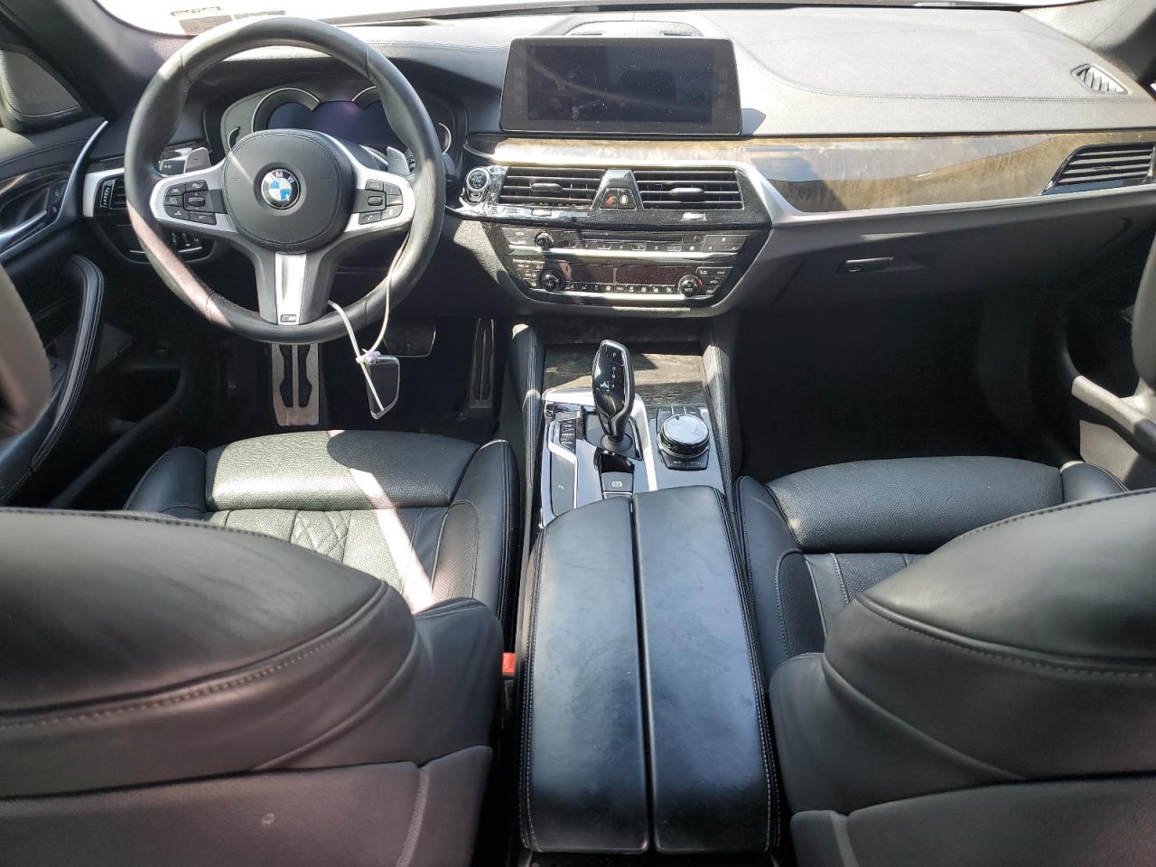 WBAJB9C58JG464539 2018 BMW M550Xi