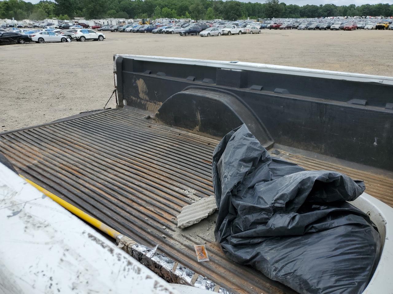 1GTHC24G82E115996 2002 GMC Sierra C2500 Heavy Duty