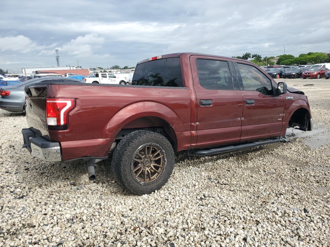 1FTEW1CG4GFA22366 2016 Ford F150 Supercrew